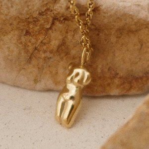 NEW 18K Gold Plated Feminine Figure Necklace